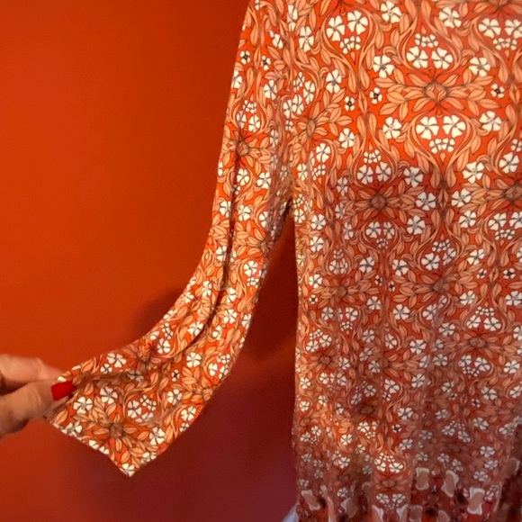 Max Edition Tunic - Picture 2 of 6